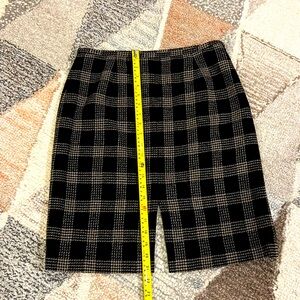 Ann Taylor skirt + free gift 🎁